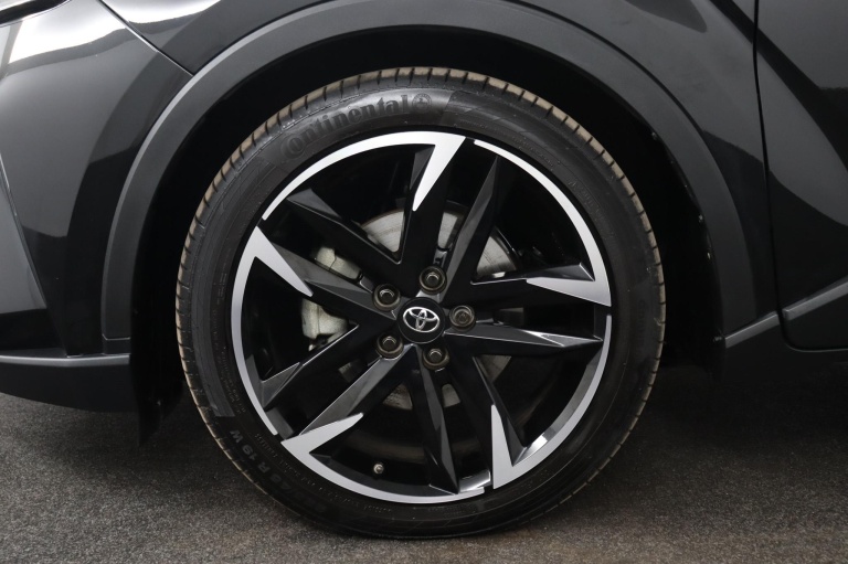 Toyota C-HR - 1.8 Hybrid GR-Sport 38