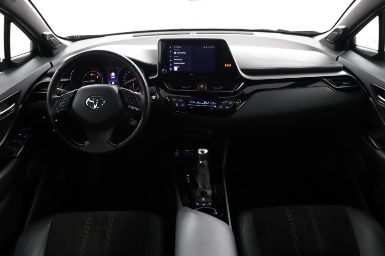 Toyota C-HR - 1.8 Hybrid GR-Sport 4