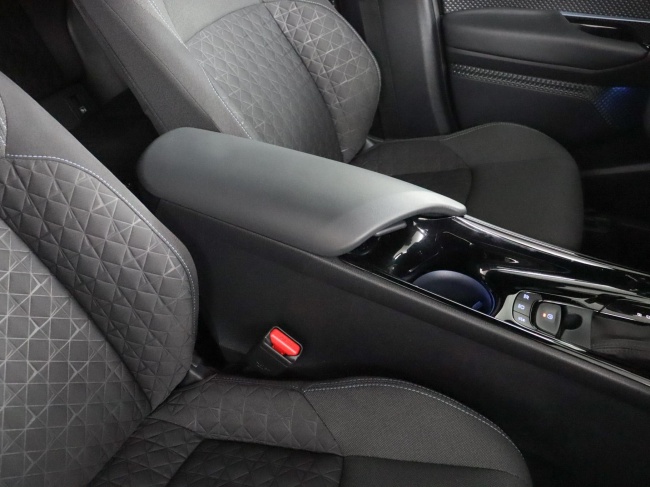 Toyota C-HR - 1.8 Hybrid Style limited