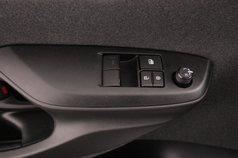 Toyota Yaris - 1.5 Hybrid Active 28