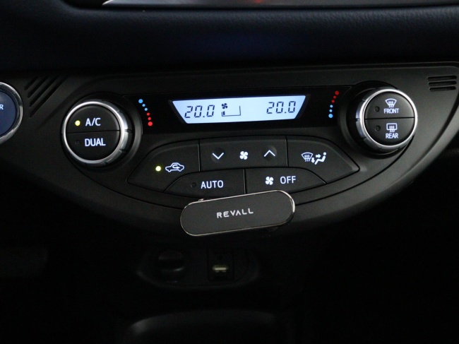 Toyota Yaris - 1.5 Hybrid Bi-Tone