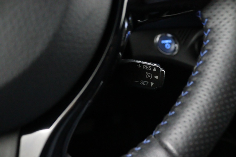 Toyota Yaris - 1.5 Hybrid Bi-Tone 20