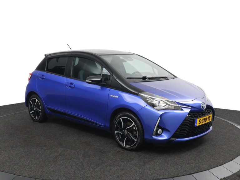 Toyota Yaris - 1.5 Hybrid Bi-Tone 3