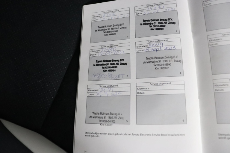 Toyota Yaris - 1.5 Hybrid GR-Sport 41