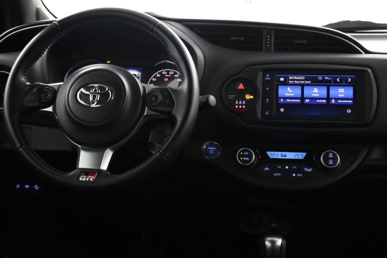 Toyota Yaris - 1.5 Hybrid GR-Sport 56
