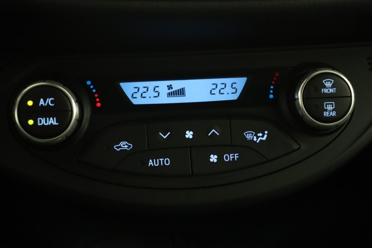 Toyota Yaris - 1.5 Hybrid GR-Sport 6