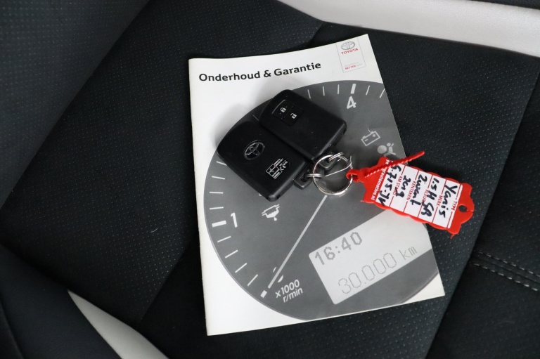 Toyota Yaris - 1.5 Hybrid GR-Sport 9