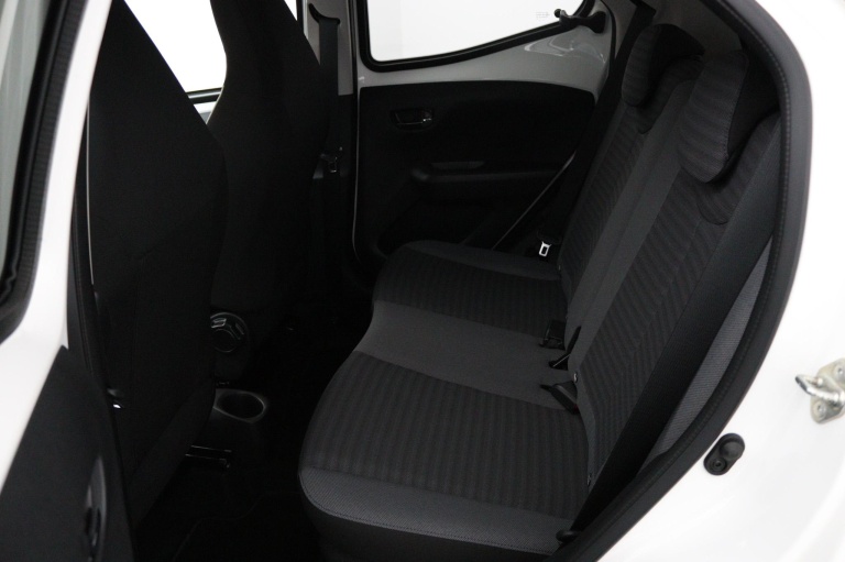 Toyota Aygo - 1.0 VVT-i x-first 18