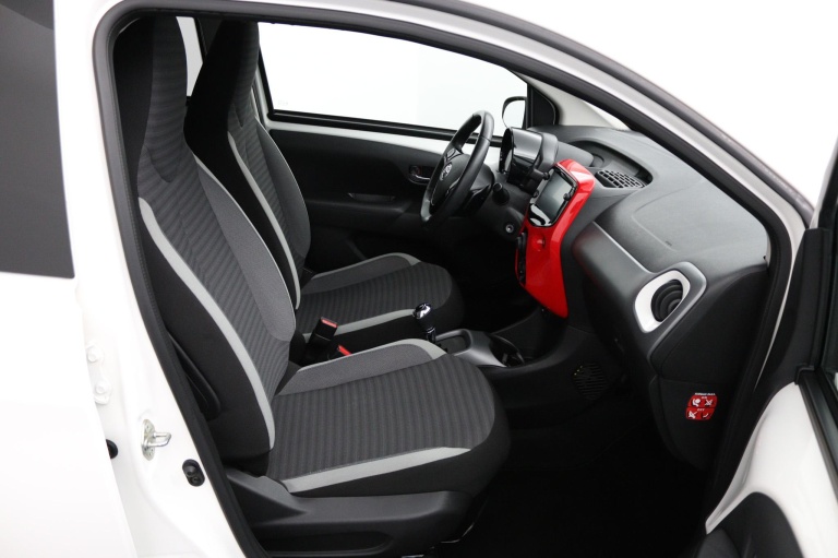 Toyota Aygo - 1.0 VVT-i x-first 22