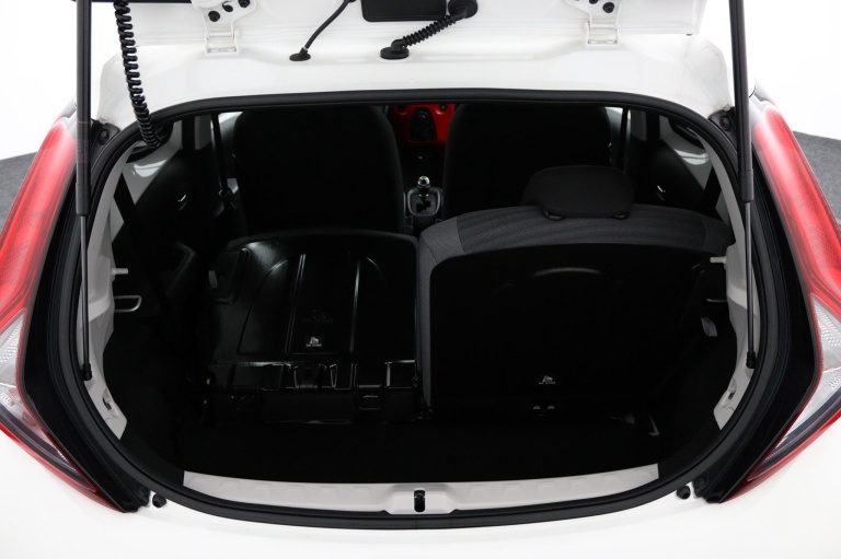 Toyota Aygo - 1.0 VVT-i x-first 24