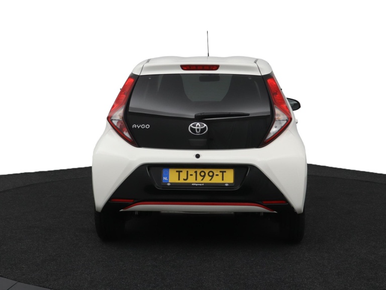 Toyota Aygo - 1.0 VVT-i x-first 45
