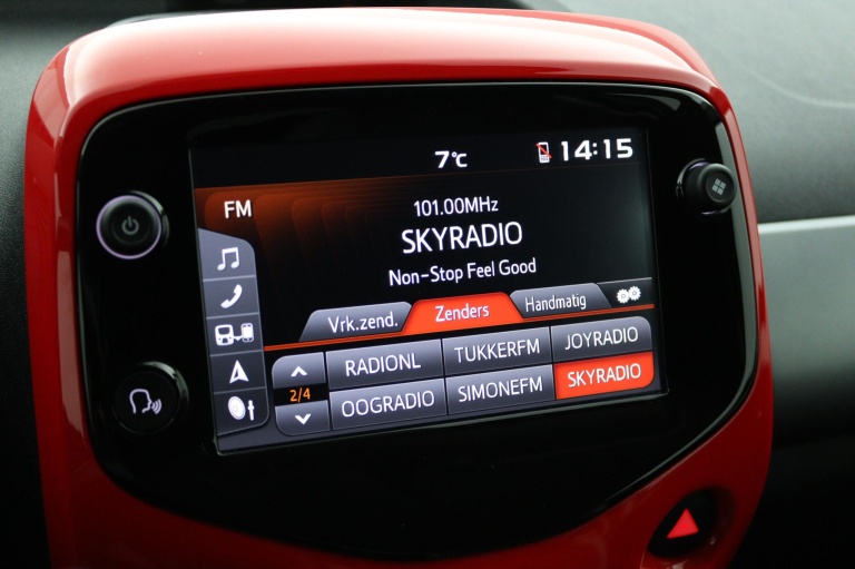 Toyota Aygo - 1.0 VVT-i x-first 8