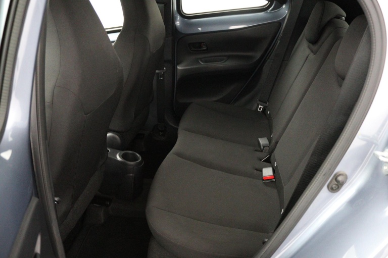 Toyota Aygo X - 1.0 VVT-i MT Play 18