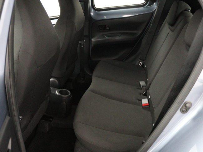 Toyota Aygo X - 1.0 VVT-i MT Play