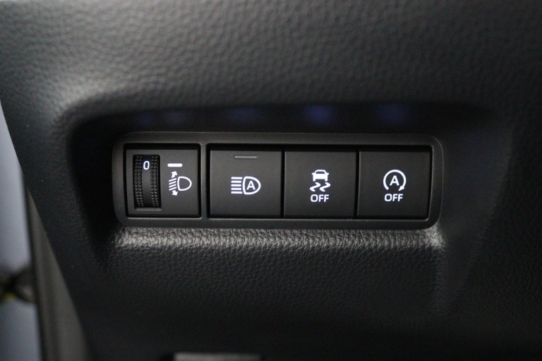 Toyota Aygo X - 1.0 VVT-i MT Play 28