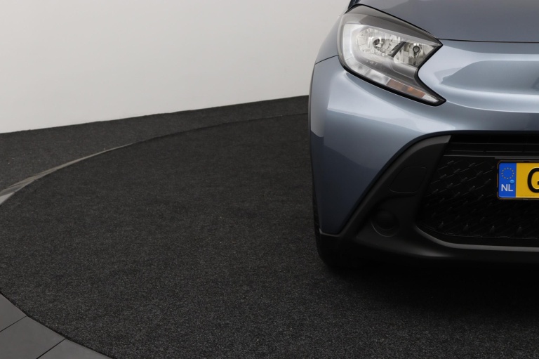 Toyota Aygo X - 1.0 VVT-i MT Play 34