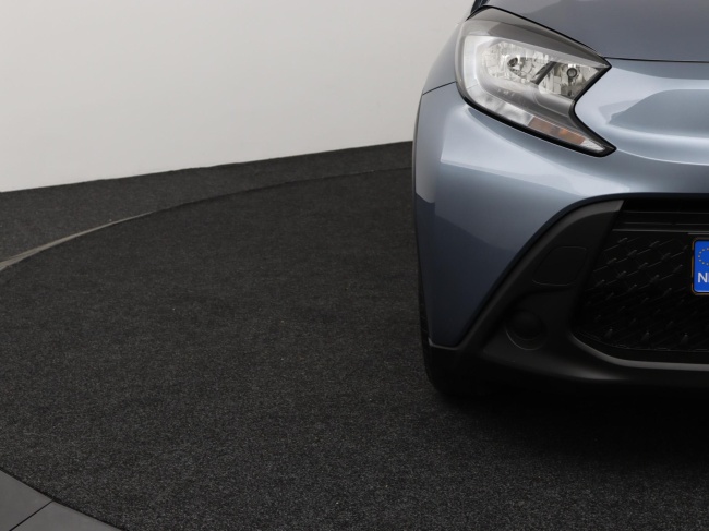 Toyota Aygo X - 1.0 VVT-i MT Play