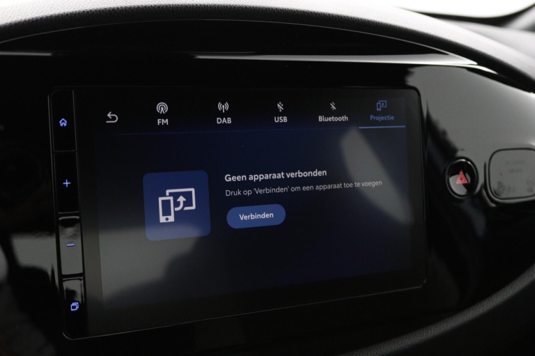 Toyota Aygo X - 1.0 VVT-i MT Play 38