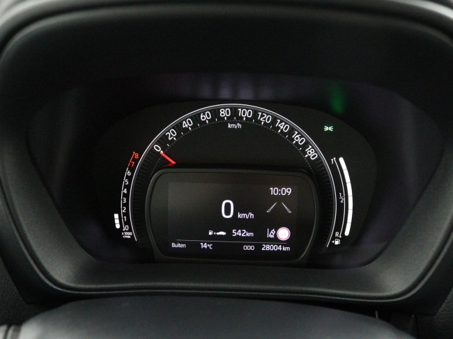 Toyota Aygo X - 1.0 VVT-i MT Play