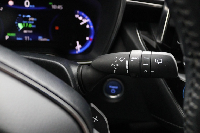 Toyota Corolla Touring Sports - 2.0 Hybrid First Edition 32