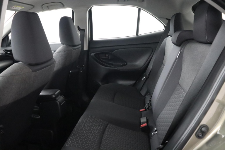 Toyota Yaris Cross - 1.5 Hybrid Active 18