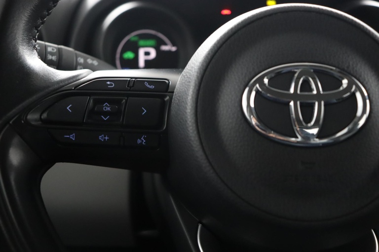 Toyota Yaris Cross - 1.5 Hybrid Active 19