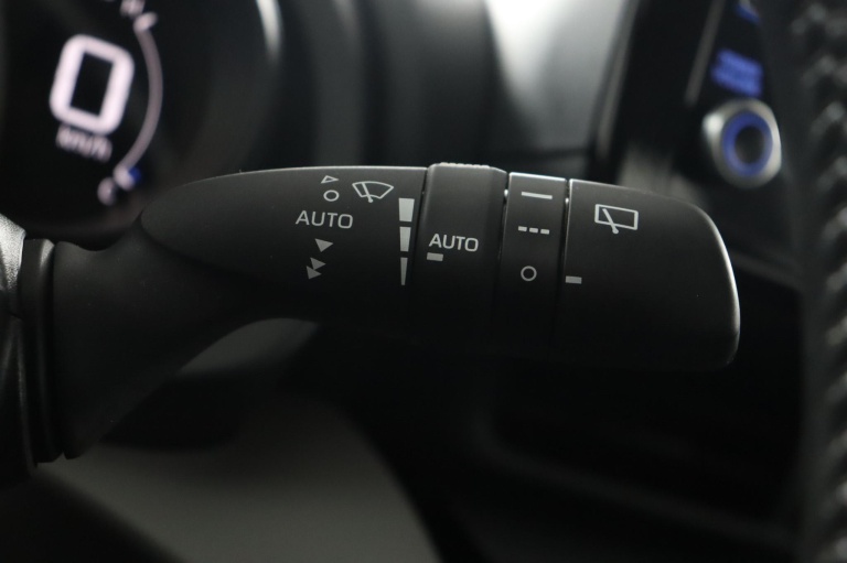 Toyota Yaris Cross - 1.5 Hybrid Active 31