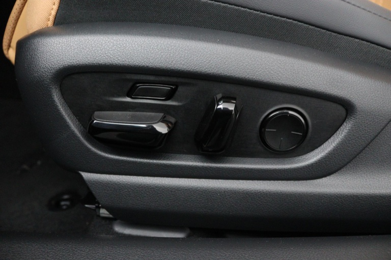 Lexus ES - 300h Executive Line 53