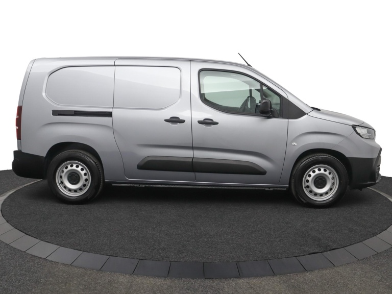 Toyota PROACE CITY Electric - Navigator Long 50 kWh 12