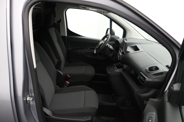 Toyota PROACE CITY Electric - Navigator Long 50 kWh 21