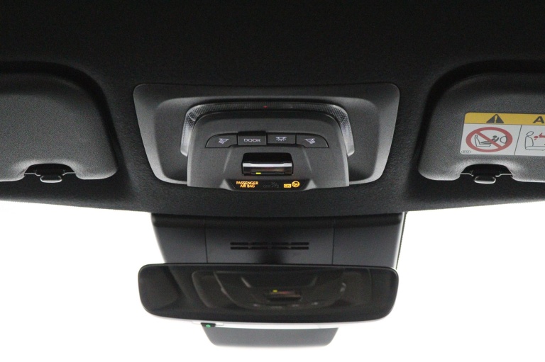 Toyota Corolla Cross - Hybrid 200 Dynamic 29