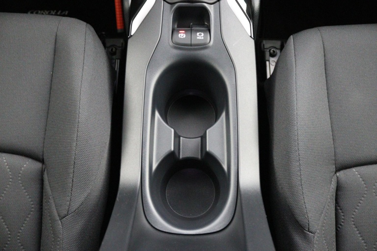 Toyota Corolla Cross - Hybrid 200 Dynamic 42