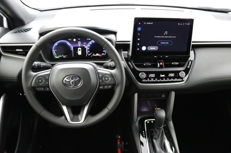 Toyota Corolla Cross - Hybrid 200 Dynamic 43