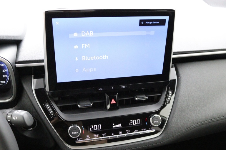 Toyota Corolla Cross - Hybrid 200 Dynamic 8