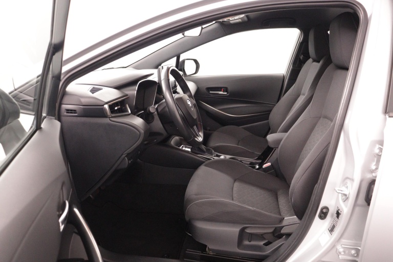 Toyota Corolla Touring Sports - 1.8 Hybrid Active 16