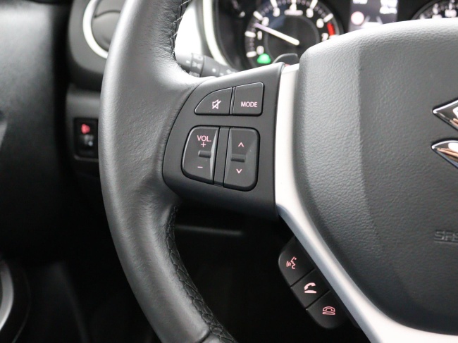 Suzuki Vitara - 1.5 Hybrid Style Automaat