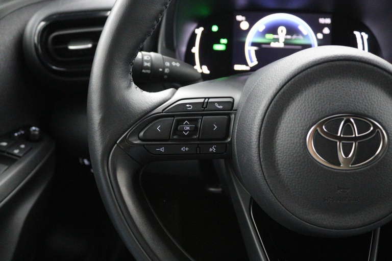 Toyota Yaris Cross - 1.5 Hybrid 115 First Edition 19