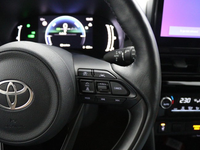 Toyota Yaris Cross - 1.5 Hybrid 115 First Edition