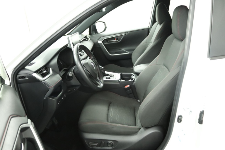 Toyota RAV4 - 2.5 Plug-in Hybrid AWD Business 17