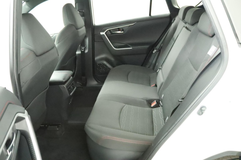 Toyota RAV4 - 2.5 Plug-in Hybrid AWD Business 18