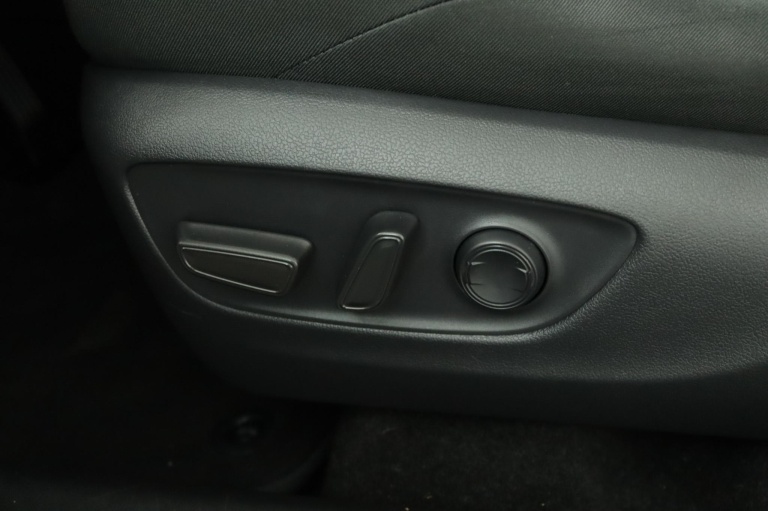 Toyota RAV4 - 2.5 Plug-in Hybrid AWD Business 41