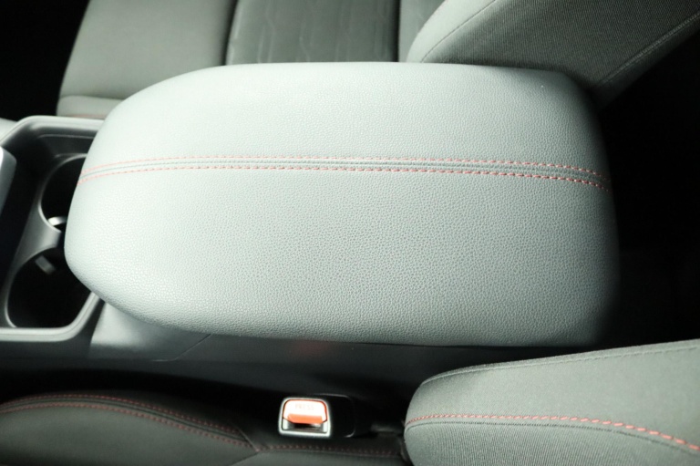 Toyota RAV4 - 2.5 Plug-in Hybrid AWD Business 63