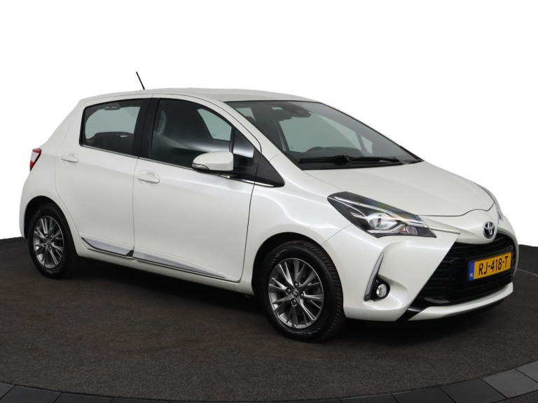 Toyota Yaris - 1.5 VVT-i Executive 14