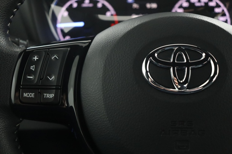 Toyota Yaris - 1.5 VVT-i Executive 19