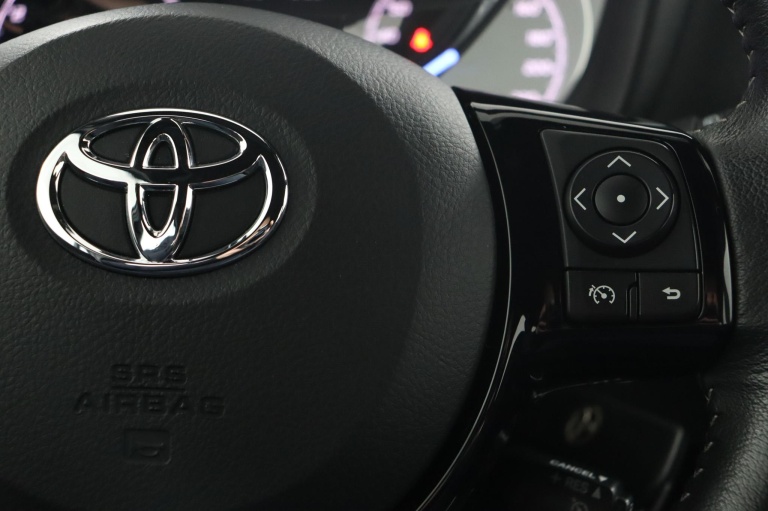 Toyota Yaris - 1.5 VVT-i Executive 21