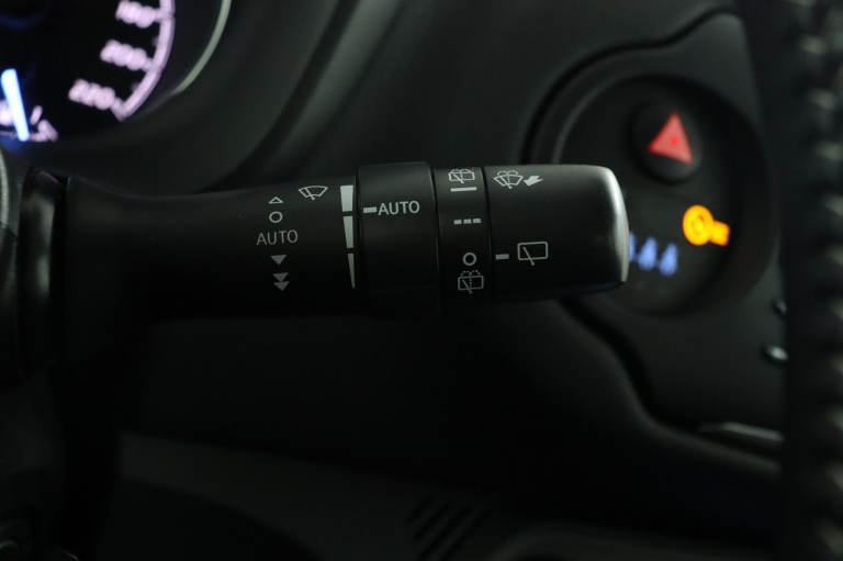 Toyota Yaris - 1.5 VVT-i Executive 32