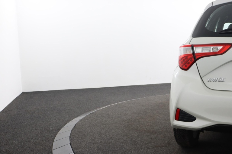 Toyota Yaris - 1.5 VVT-i Executive 42