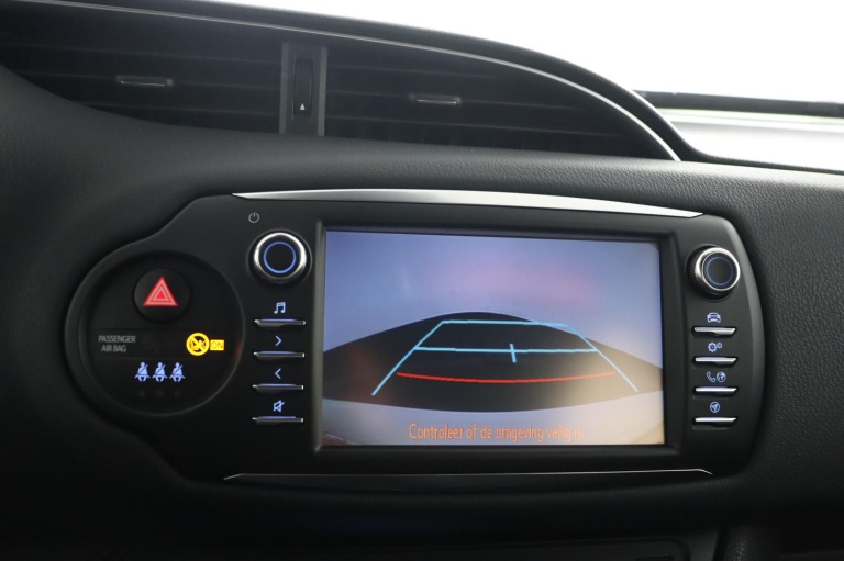 Toyota Yaris - 1.5 VVT-i Executive 9