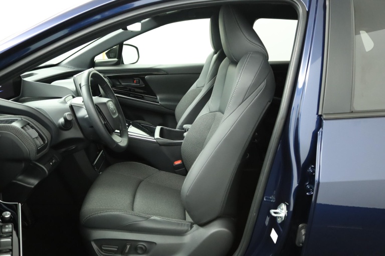 Toyota bZ4X - Business Plus 71 kWh 17