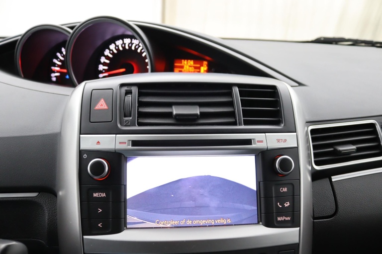 Toyota Verso - 1.8 VVT-i Business Automaat 14